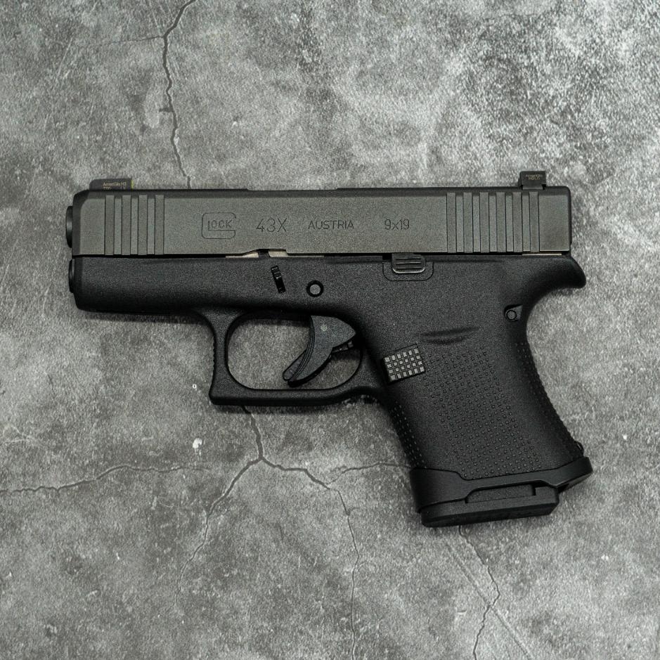 Side profile of a Shield Arms grip-chopped Glock with a flush S10 magazine